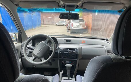 Mitsubishi Space Runner II, 1997 год, 330 000 рублей, 3 фотография
