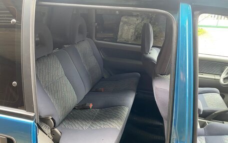 Mitsubishi Space Runner II, 1997 год, 330 000 рублей, 4 фотография
