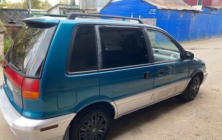 Mitsubishi Space Runner II, 1997 год, 330 000 рублей, 12 фотография