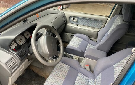 Mitsubishi Space Runner II, 1997 год, 330 000 рублей, 7 фотография