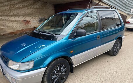 Mitsubishi Space Runner II, 1997 год, 330 000 рублей, 10 фотография