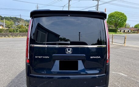 Honda Stepwgn, 2023 год, 2 223 000 рублей, 4 фотография