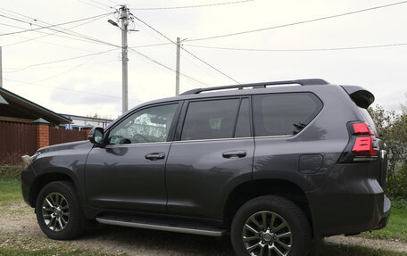 Toyota Land Cruiser Prado 150 рестайлинг 2, 2018 год, 4 400 000 рублей, 7 фотография