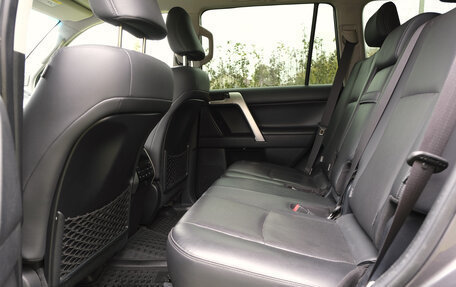 Toyota Land Cruiser Prado 150 рестайлинг 2, 2018 год, 4 400 000 рублей, 9 фотография