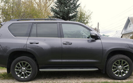 Toyota Land Cruiser Prado 150 рестайлинг 2, 2018 год, 4 400 000 рублей, 4 фотография