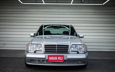 Mercedes-Benz E-Класс AMG, 1994 год, 61 000 000 рублей, 2 фотография