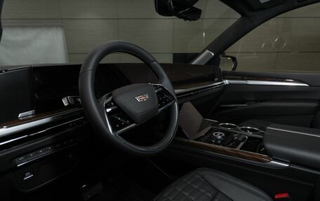 Cadillac Escalade V, 2026 год, 21 029 900 рублей, 15 фотография