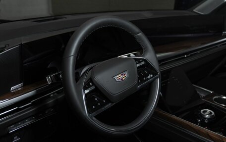 Cadillac Escalade V, 2026 год, 21 029 900 рублей, 16 фотография