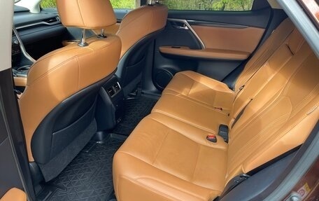 Lexus RX IV рестайлинг, 2019 год, 4 700 000 рублей, 8 фотография