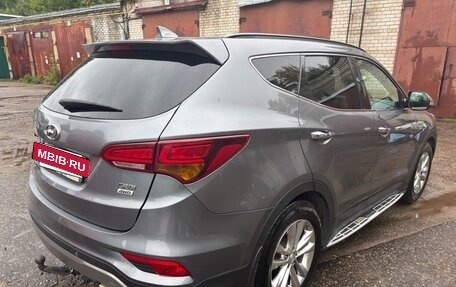 Hyundai Santa Fe III рестайлинг, 2017 год, 2 410 000 рублей, 4 фотография