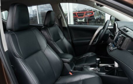 Toyota RAV4, 2016 год, 2 347 000 рублей, 13 фотография