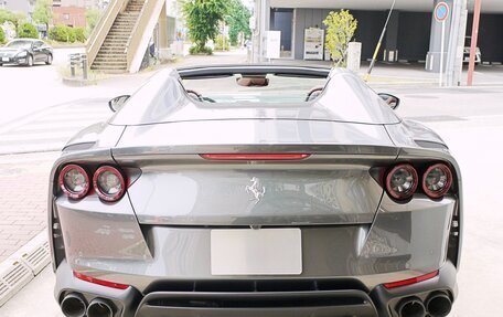 Ferrari 812, 2022 год, 44 400 000 рублей, 5 фотография