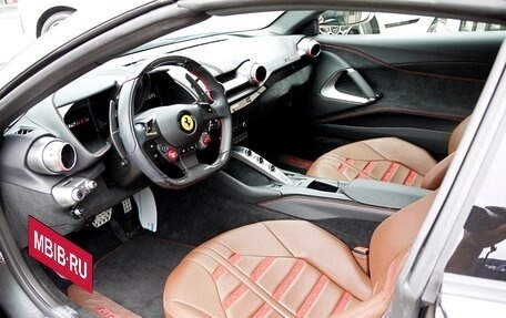 Ferrari 812, 2022 год, 44 400 000 рублей, 13 фотография