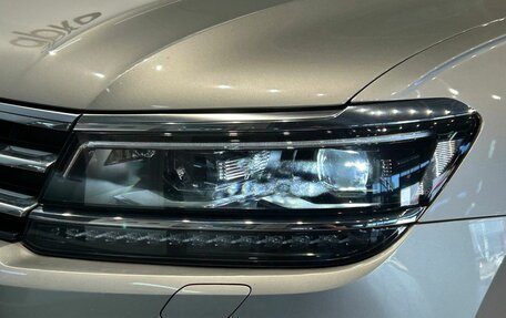 Volkswagen Tiguan II, 2019 год, 2 723 000 рублей, 8 фотография