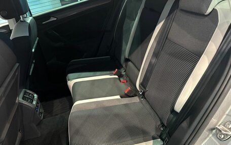 Volkswagen Tiguan II, 2019 год, 2 723 000 рублей, 15 фотография