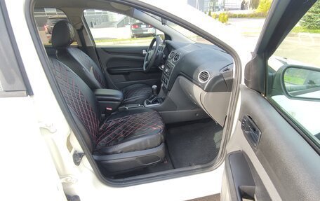 Ford Focus II рестайлинг, 2005 год, 345 000 рублей, 11 фотография