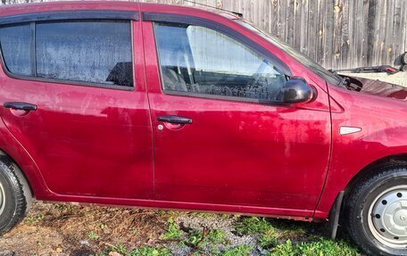 Renault Sandero I, 2013 год, 650 000 рублей, 3 фотография