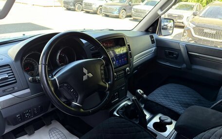 Mitsubishi Pajero IV, 2010 год, 1 649 000 рублей, 15 фотография