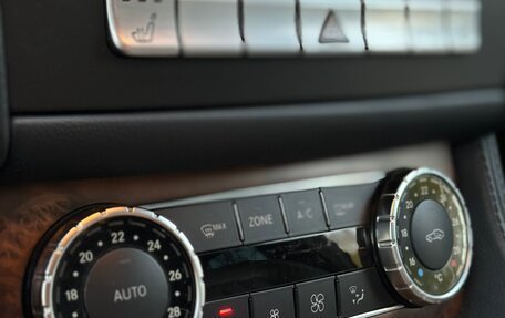 Mercedes-Benz CLS, 2012 год, 1 950 000 рублей, 29 фотография
