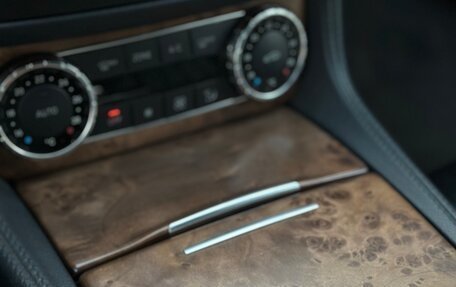Mercedes-Benz CLS, 2012 год, 1 950 000 рублей, 34 фотография