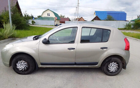 Renault Sandero I, 2012 год, 450 000 рублей, 2 фотография