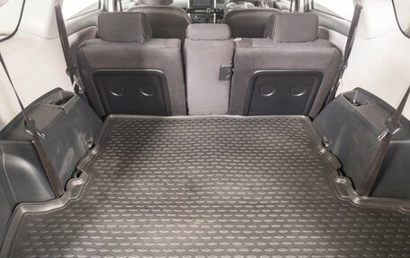 Toyota Wish II, 2012 год, 1 299 000 рублей, 18 фотография