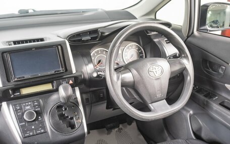 Toyota Wish II, 2012 год, 1 299 000 рублей, 10 фотография