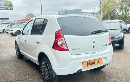 Renault Sandero I, 2013 год, 589 000 рублей, 3 фотография