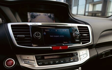 Honda Accord IX рестайлинг, 2015 год, 1 475 000 рублей, 14 фотография