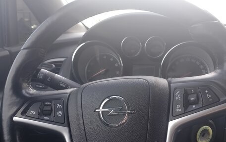 Opel Astra J, 2014 год, 800 000 рублей, 3 фотография