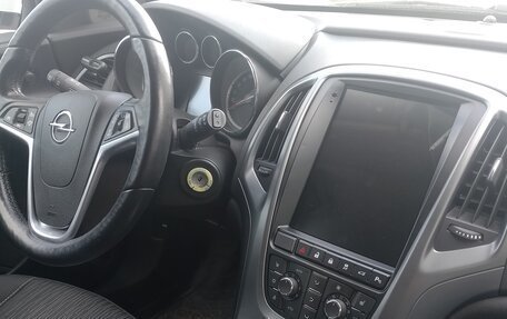 Opel Astra J, 2014 год, 800 000 рублей, 4 фотография