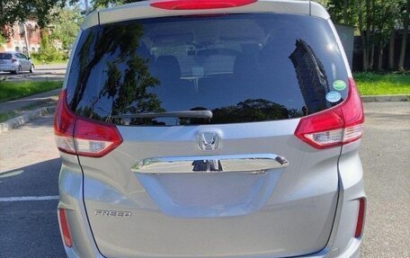 Honda Freed II, 2021 год, 1 350 000 рублей, 4 фотография