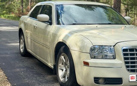 Chrysler 300C II, 2007 год, 500 000 рублей, 8 фотография