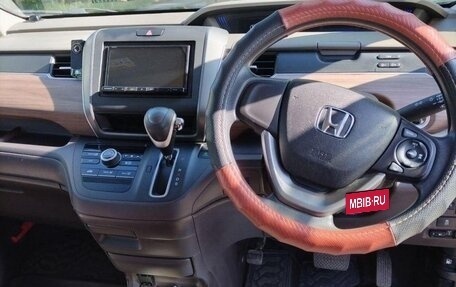 Honda Freed II, 2021 год, 1 350 000 рублей, 9 фотография