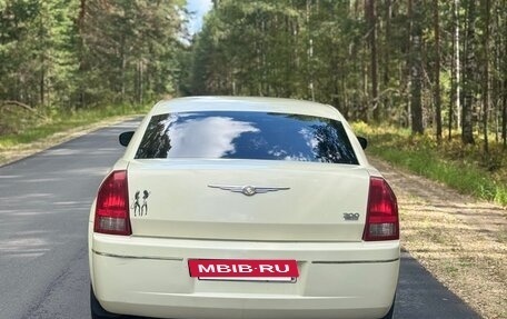 Chrysler 300C II, 2007 год, 500 000 рублей, 6 фотография