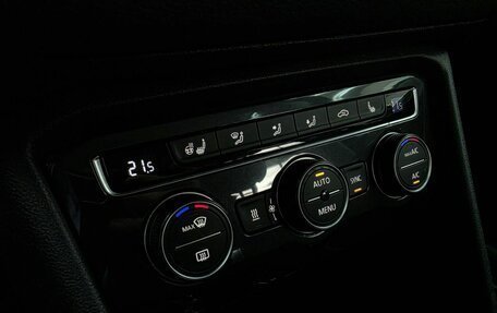 Volkswagen Tiguan II, 2020 год, 2 540 000 рублей, 10 фотография
