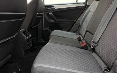 Volkswagen Tiguan II, 2020 год, 2 540 000 рублей, 12 фотография