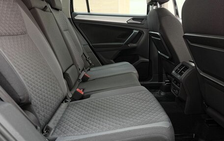 Volkswagen Tiguan II, 2020 год, 2 540 000 рублей, 13 фотография