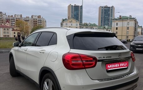 Mercedes-Benz GLA, 2016 год, 1 850 000 рублей, 4 фотография