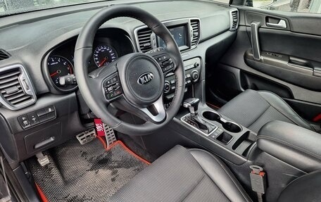 KIA Sportage IV рестайлинг, 2018 год, 1 990 000 рублей, 10 фотография