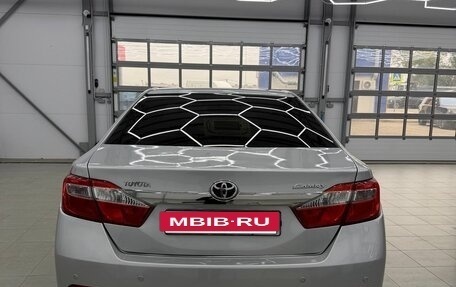 Toyota Camry, 2013 год, 1 650 000 рублей, 4 фотография