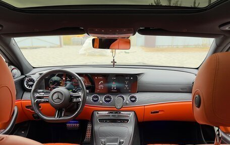 Mercedes-Benz E-Класс, 2022 год, 5 800 000 рублей, 5 фотография