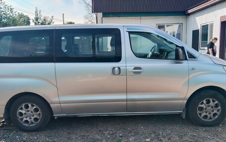 Hyundai Grand Starex Grand Starex I рестайлинг 2, 2010 год, 1 150 000 рублей, 3 фотография