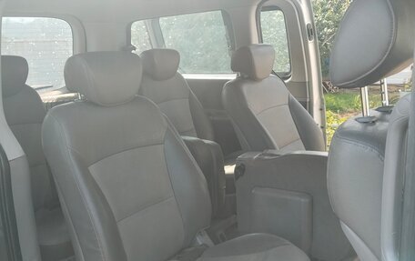 Hyundai Grand Starex Grand Starex I рестайлинг 2, 2010 год, 1 150 000 рублей, 9 фотография