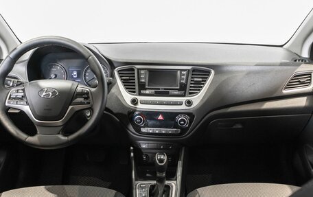 Hyundai Solaris II рестайлинг, 2018 год, 976 000 рублей, 6 фотография