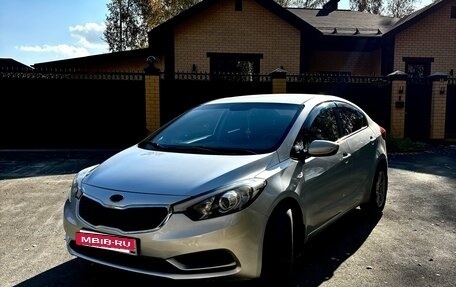 KIA Cerato III, 2013 год, 850 000 рублей, 2 фотография