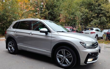 Volkswagen Tiguan II, 2018 год, 2 400 000 рублей, 6 фотография
