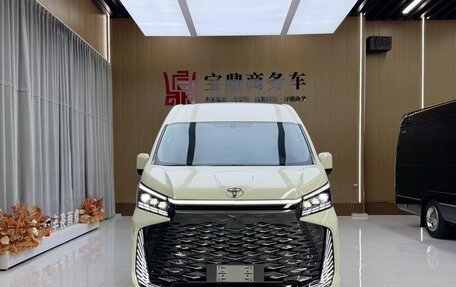 Toyota HiAce H300, 2024 год, 15 666 666 рублей, 2 фотография