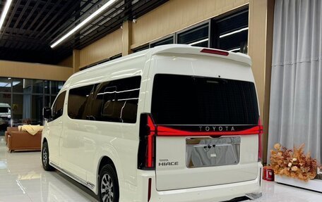 Toyota HiAce H300, 2024 год, 15 666 666 рублей, 5 фотография