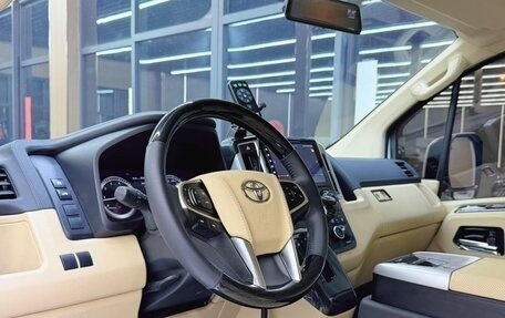 Toyota HiAce H300, 2024 год, 15 666 666 рублей, 7 фотография
